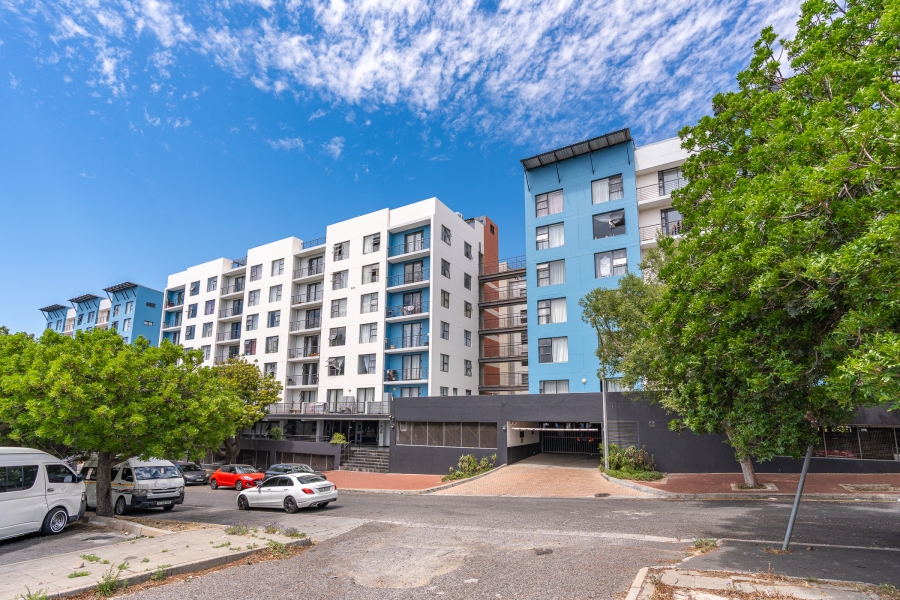 2 Bedroom Property for Sale in Zonnebloem Western Cape